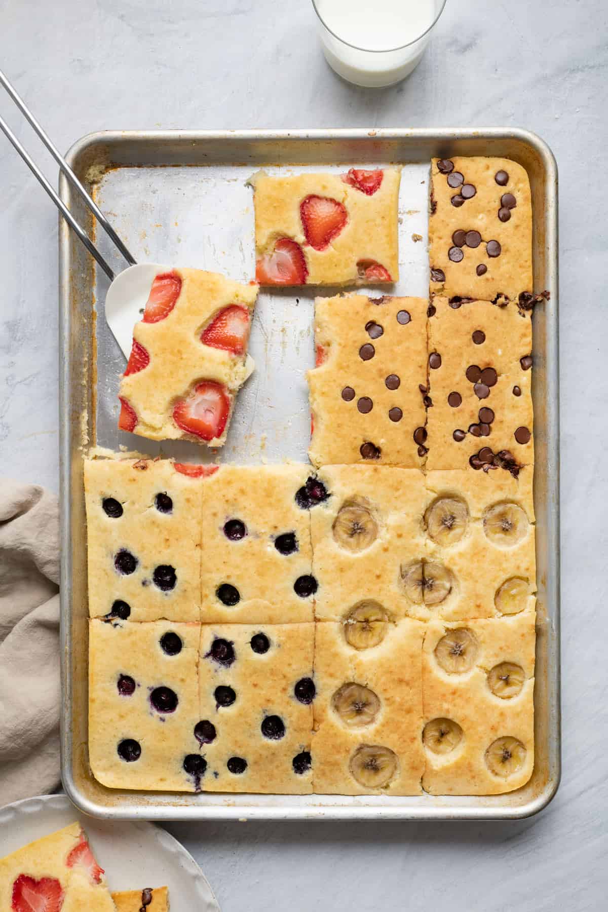 Feed Your Crowd: Customizable Sheet Pan Pancakes for Happy Families
